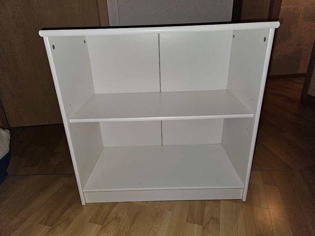 Kommoden: Chambre enfants, bureau, meuble bas – Gebraucht aus Ste-Croix von tougaz