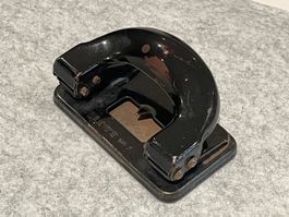 Antiker Leitz Locher aus Eisen ( 1930er bis 1950er-Jahre)