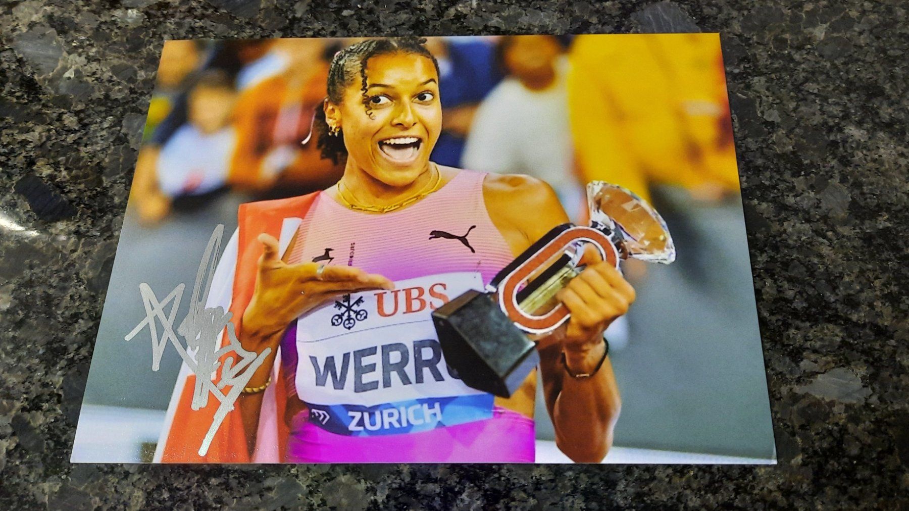 Autografi: Autogramm Audrey Werro – Usato da Schmerikon venduto da Olympia04