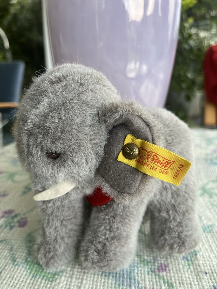Steiff Giocattoli: Steiff Elefant – Usato da Kriens venduto da burnauc