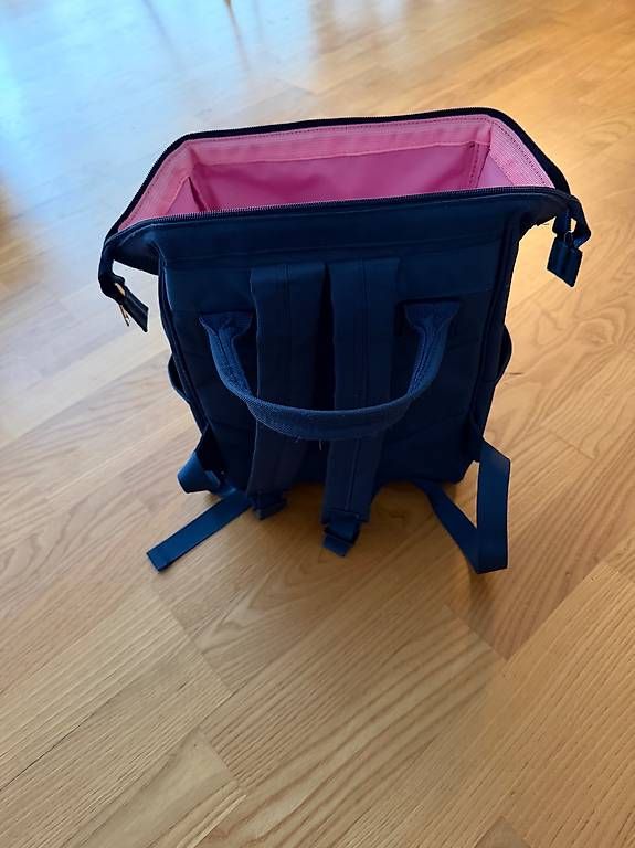 Borse & Zaini: Cooler Kinderrucksack dunkelblau – Usato da Igis venduto da Eva_gemella 1