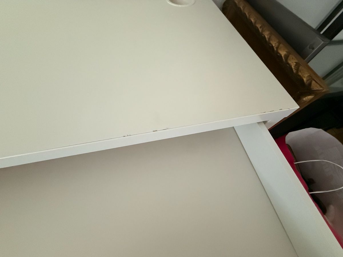 Ikea Schreibtische: Schreibtisch mit 2 Schubladen – Gebraucht aus Reinach BL von vic_t5l5 3