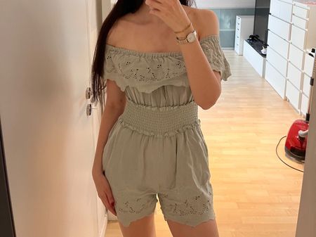 jumpsuit