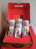 Komplett Set in Gold Koffer von Mc Donald's WM Becher