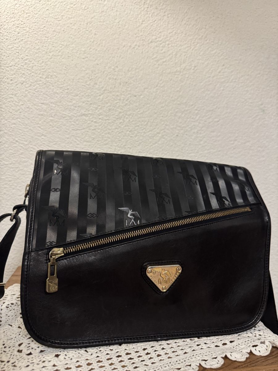 Maison Mollerus Borse da donna: Maison Mollerus Schultertasche Schwarz – Usato da Reiden venduto da ram_w7hf