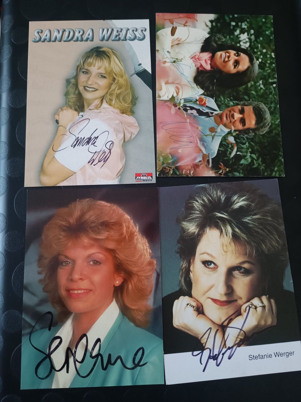 Autogramme: Musik Set  - 4 signierte Autogrammkarten – Gebraucht aus Menziken von Artographs
