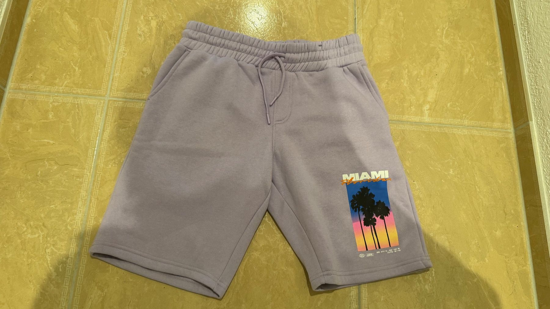 Pantaloni: FSBN neue coole Shorts, S-M – Nuovo (secondo la descrizione) da Klingnau venduto da Markus14 2