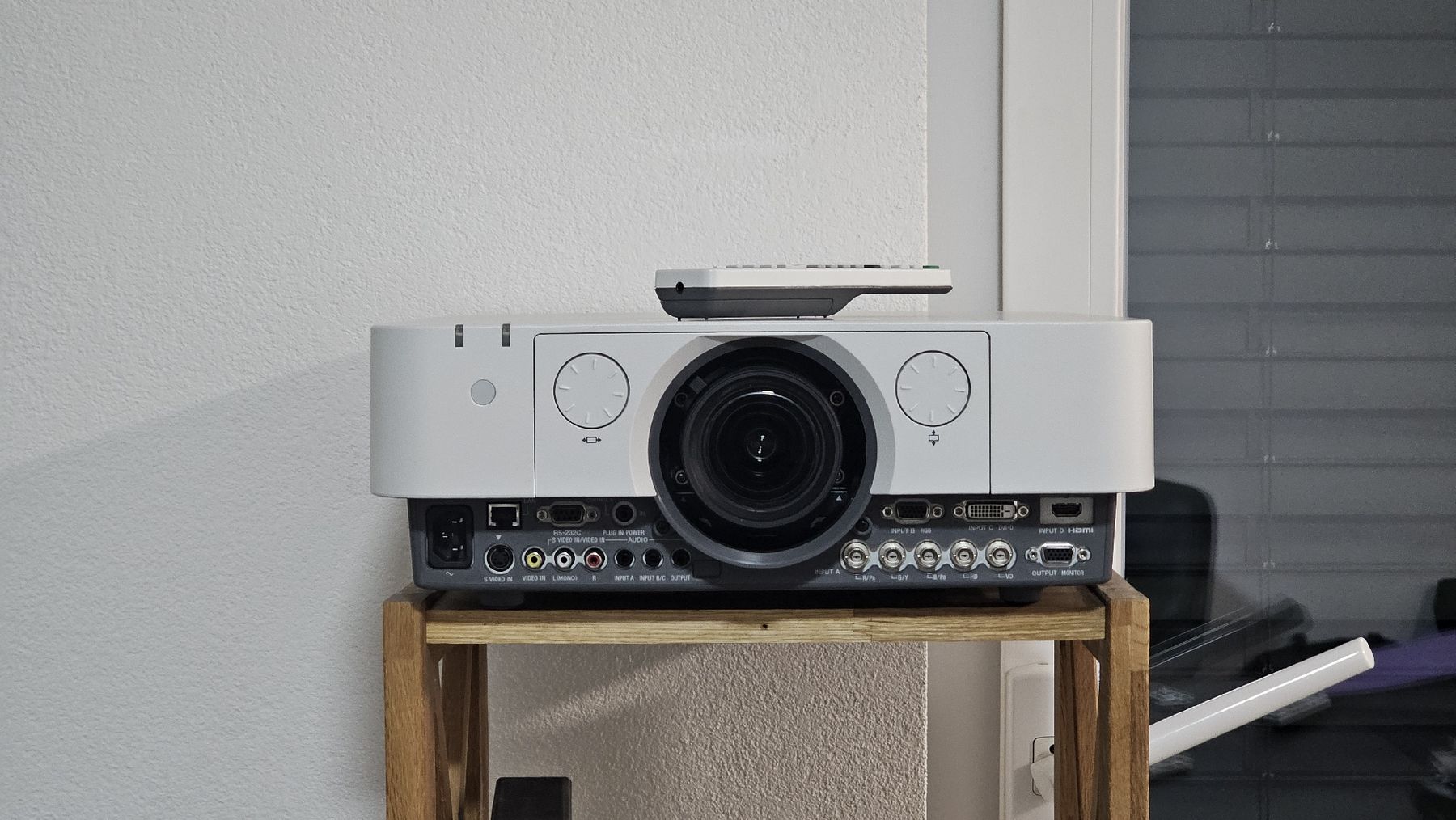 Sony Proiettori: Beamer Sony VPL-FH30 – Usato da Aproz (Nendaz) venduto da Svet_f 4
