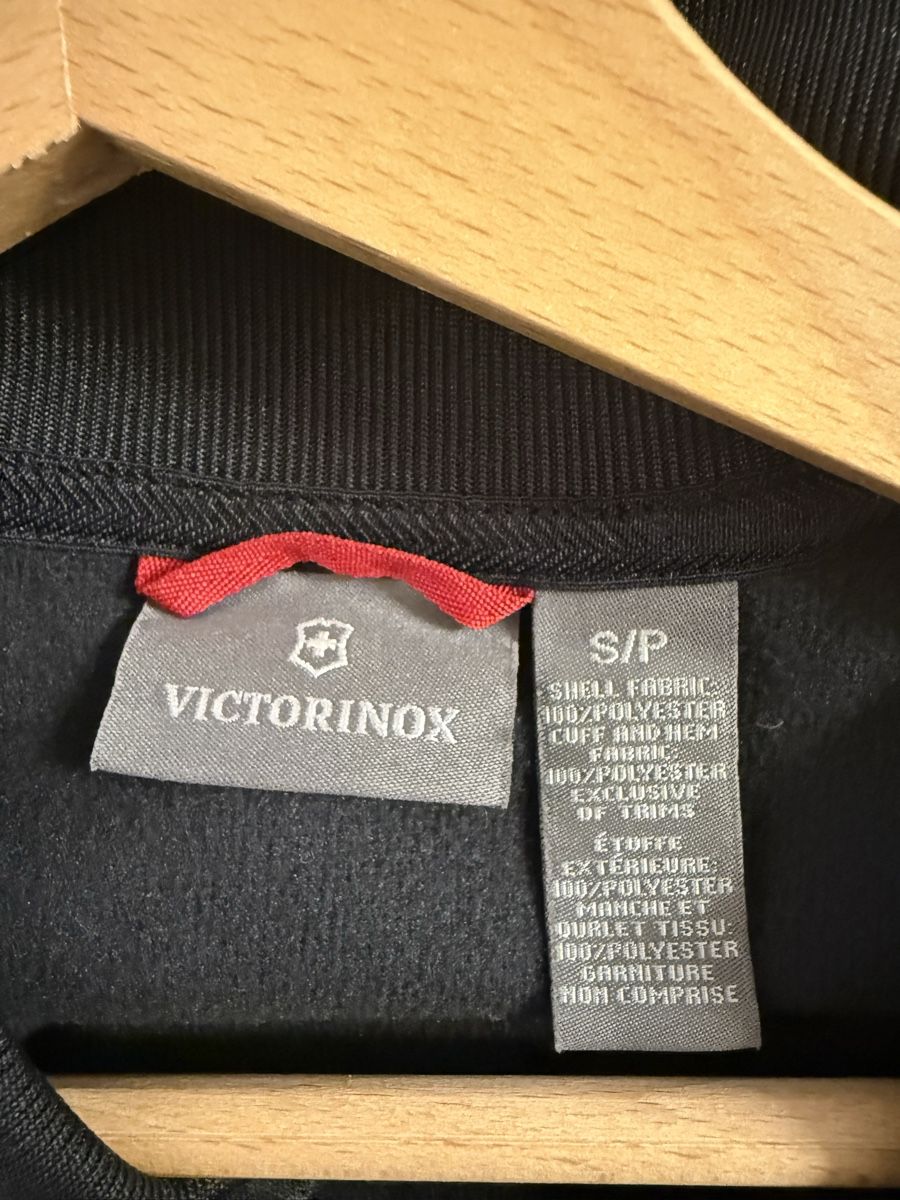 Maglioni & Felpe: Jaquette Victorinox - taille S – Usato da Genève venduto da Igoreuf 5