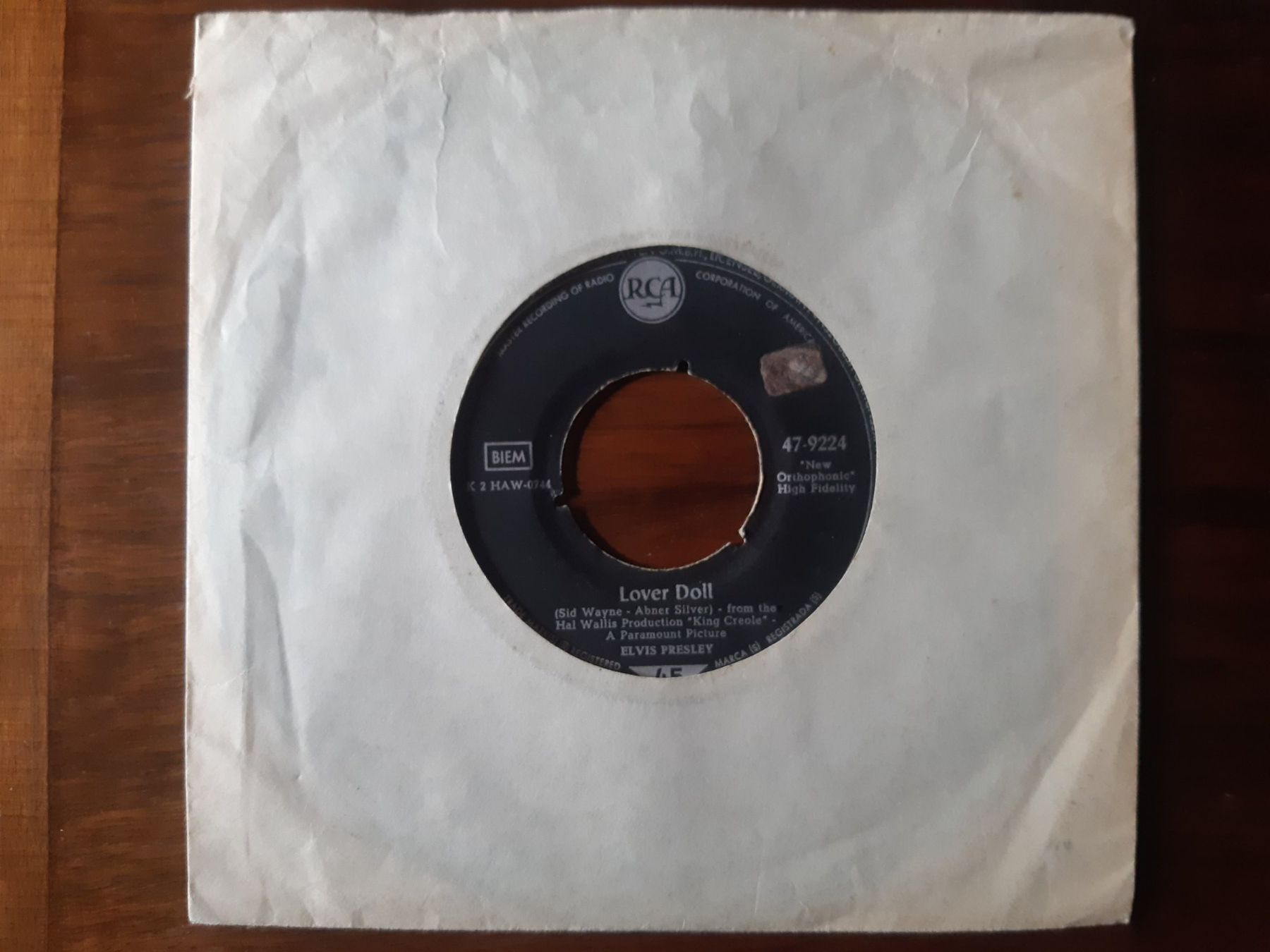 Dischi in vinile: Elvis Presley - Lover Doll (7") – Usato da Verscio venduto da giamma1985