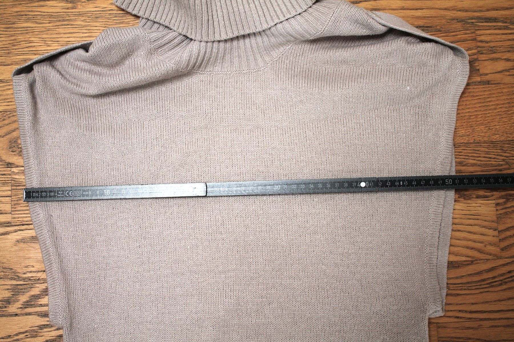 Zebra Maglioni & Felpe: ZEBRA Strickpullover beige mit Rollkragen Pullunder Gilet – Usato da Hüttwilen venduto da pinti55 4