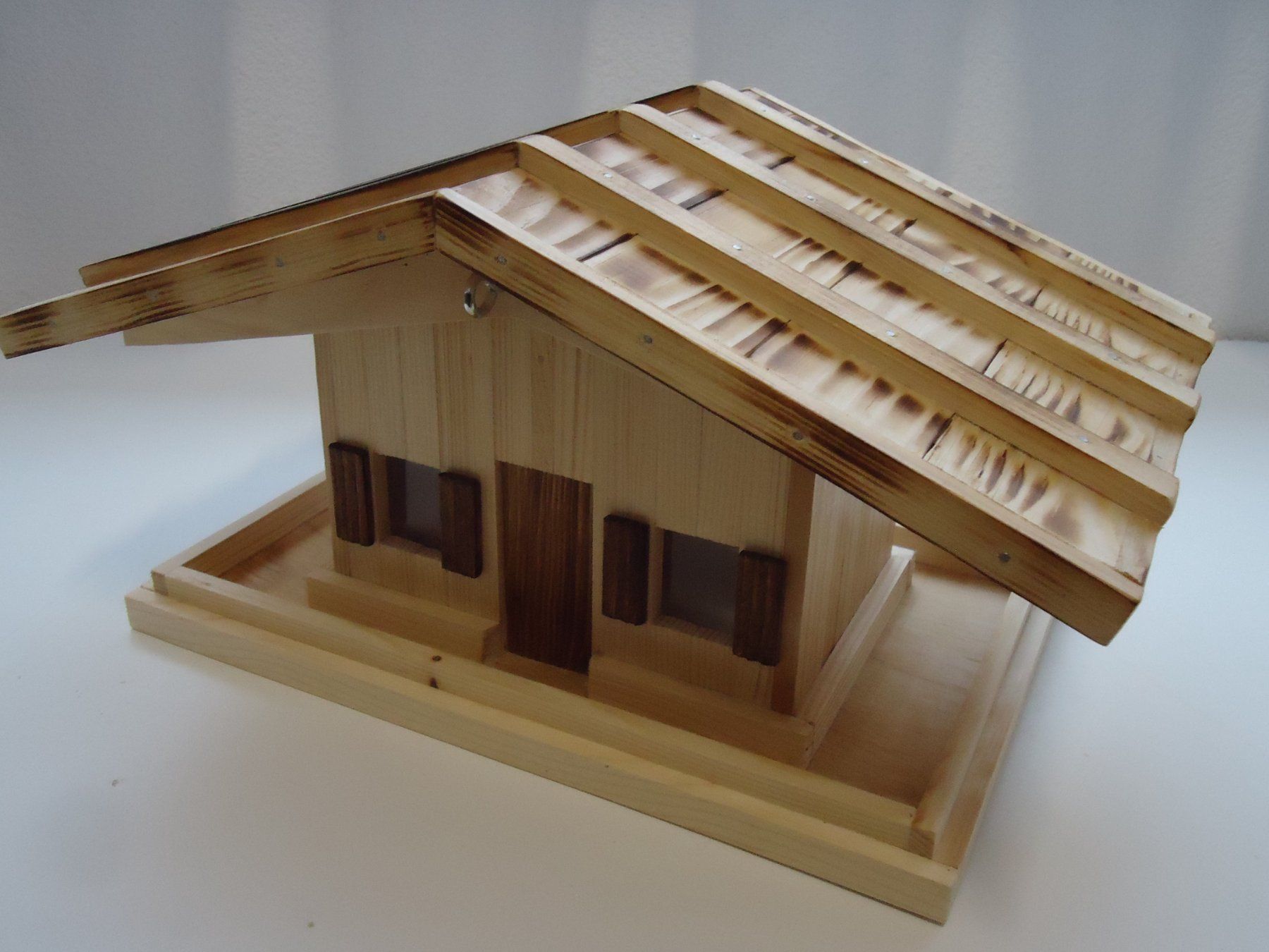 Casette per uccelli: Robustes Vogelhaus im Chaletstiel – Nuovo e nell'imballaggio originale da Wilen b. Wil venduto da bw9535 1