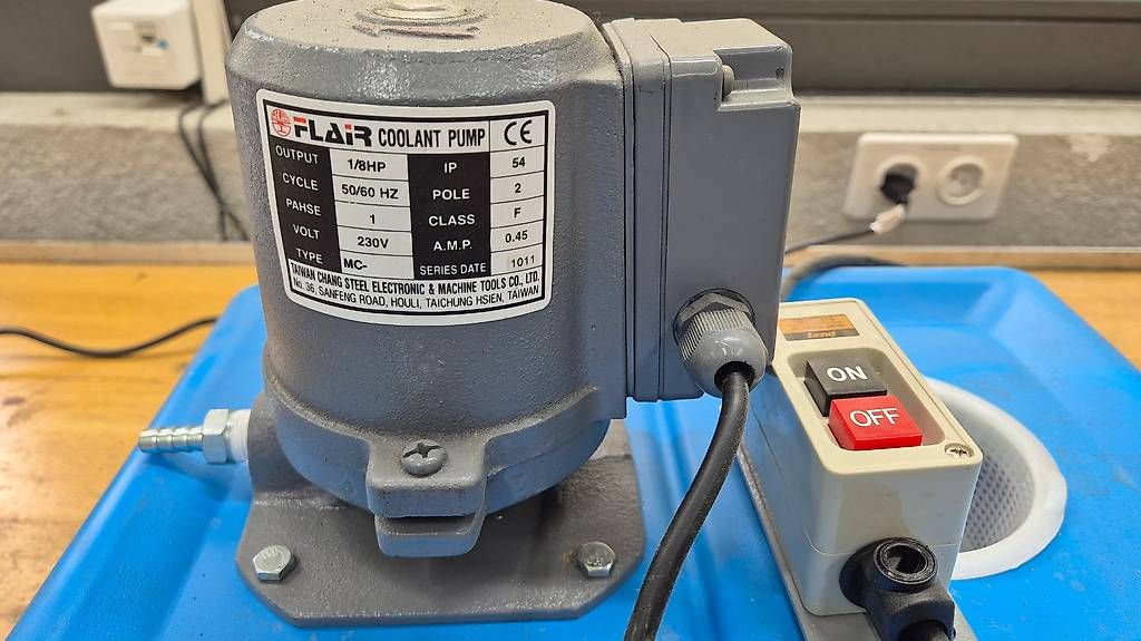 Pumpen & Teile: Kühlmittelpumpe – Gebraucht aus Grosshöchstetten von HOR64 1