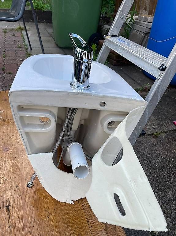 Lavabi & lavandini: Bidet - Waschbecken – Usato da Effretikon venduto da pipolino25 1