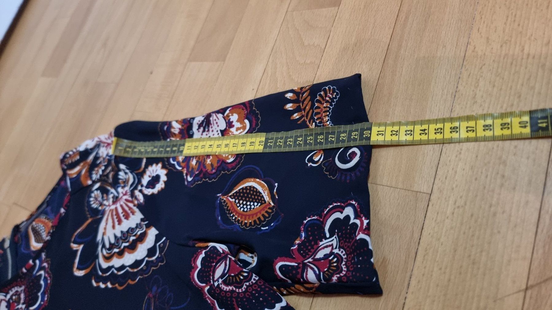 Camicette: Schicke Bluse mit Blumenmuster Gr. XL – Usato da Wald ZH venduto da CapLux 7
