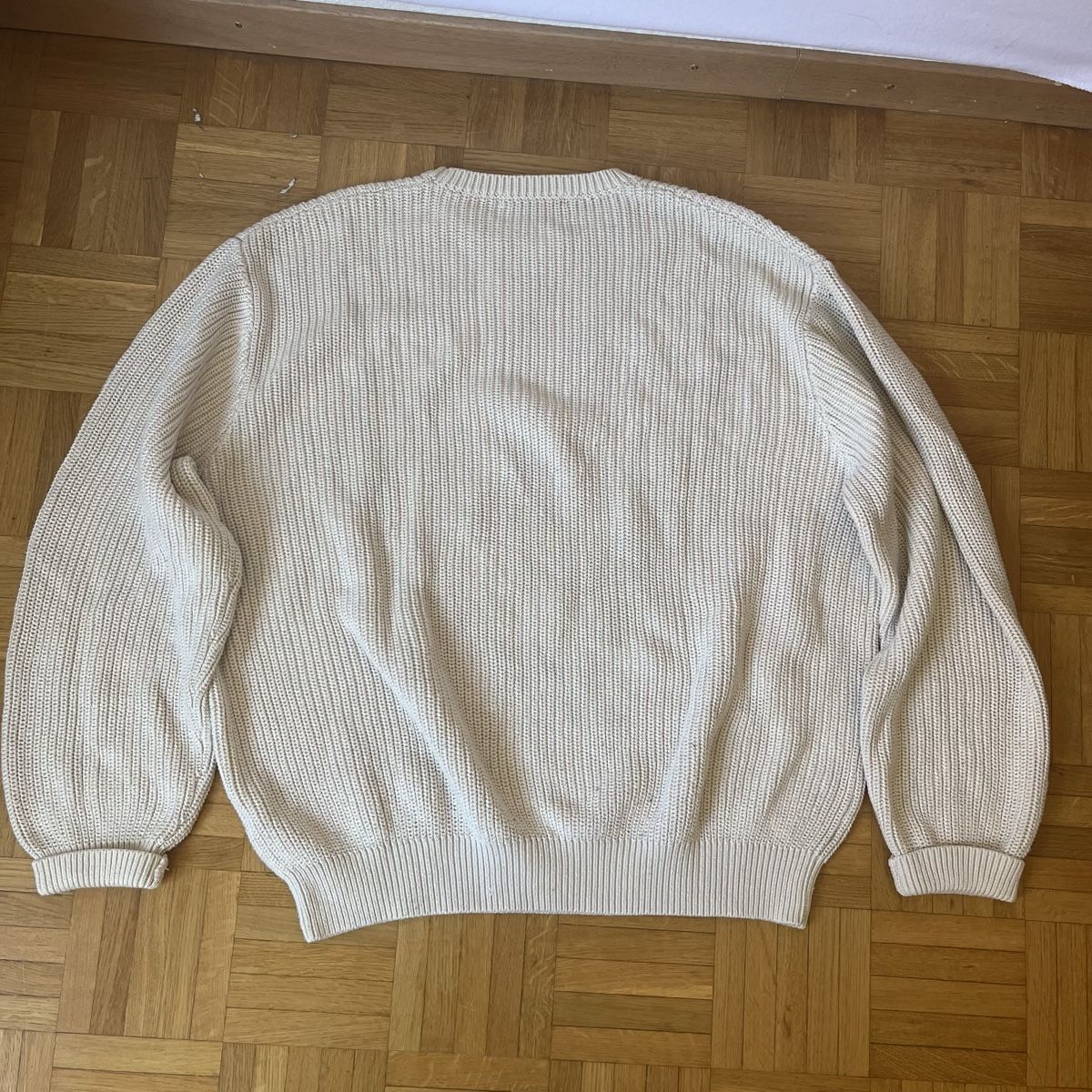 Brandy Melville Pulls & Sweat-shirts: Pull en maille Brandy Melville taille unique – D'occasion à Vevey par jul_xh6s 2