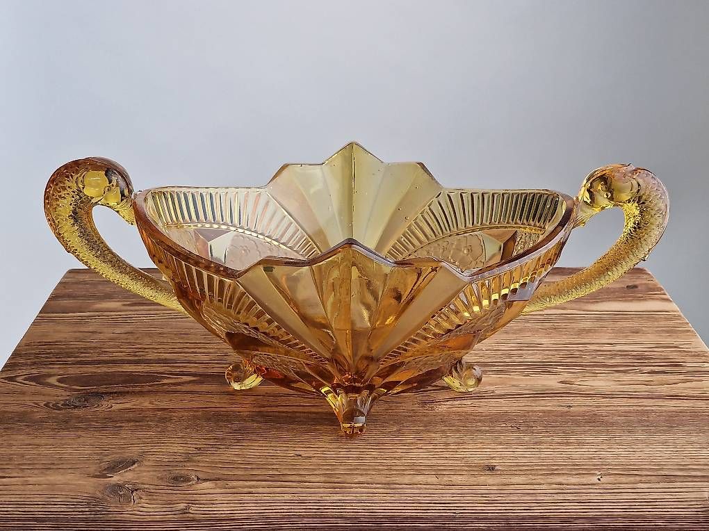 Coupes: ART DECO SCHALE – D'occasion à Stallikon par rob_62w9