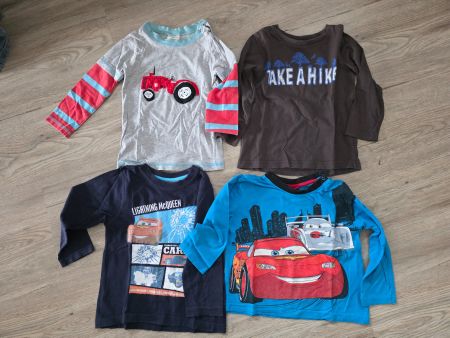 4 Langarmshirts in Grösse 98