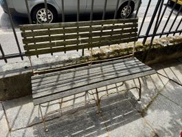 Alte Holzbank für Garten/Balkon mit Metallgestell - 50er 