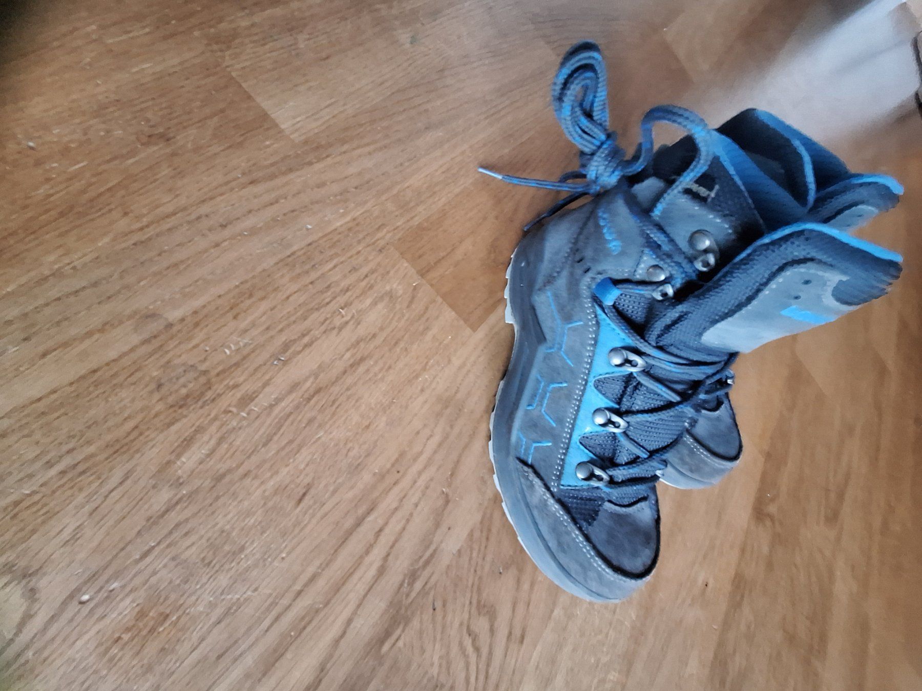 Lowa Chaussures garçon: Lowa wanderschuhe kody 32 – Neuf (Voir description) à Bern par lenelowic 1