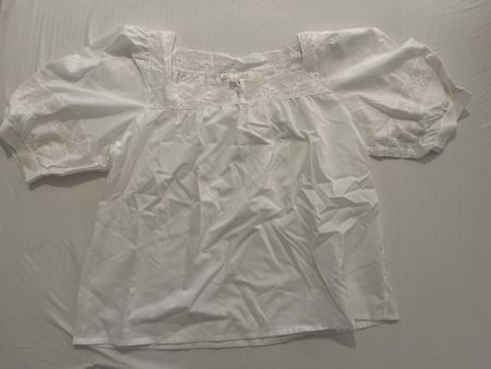 Weisse Sommerbluse Trachtenbluse mit Stickerei Grösse 42