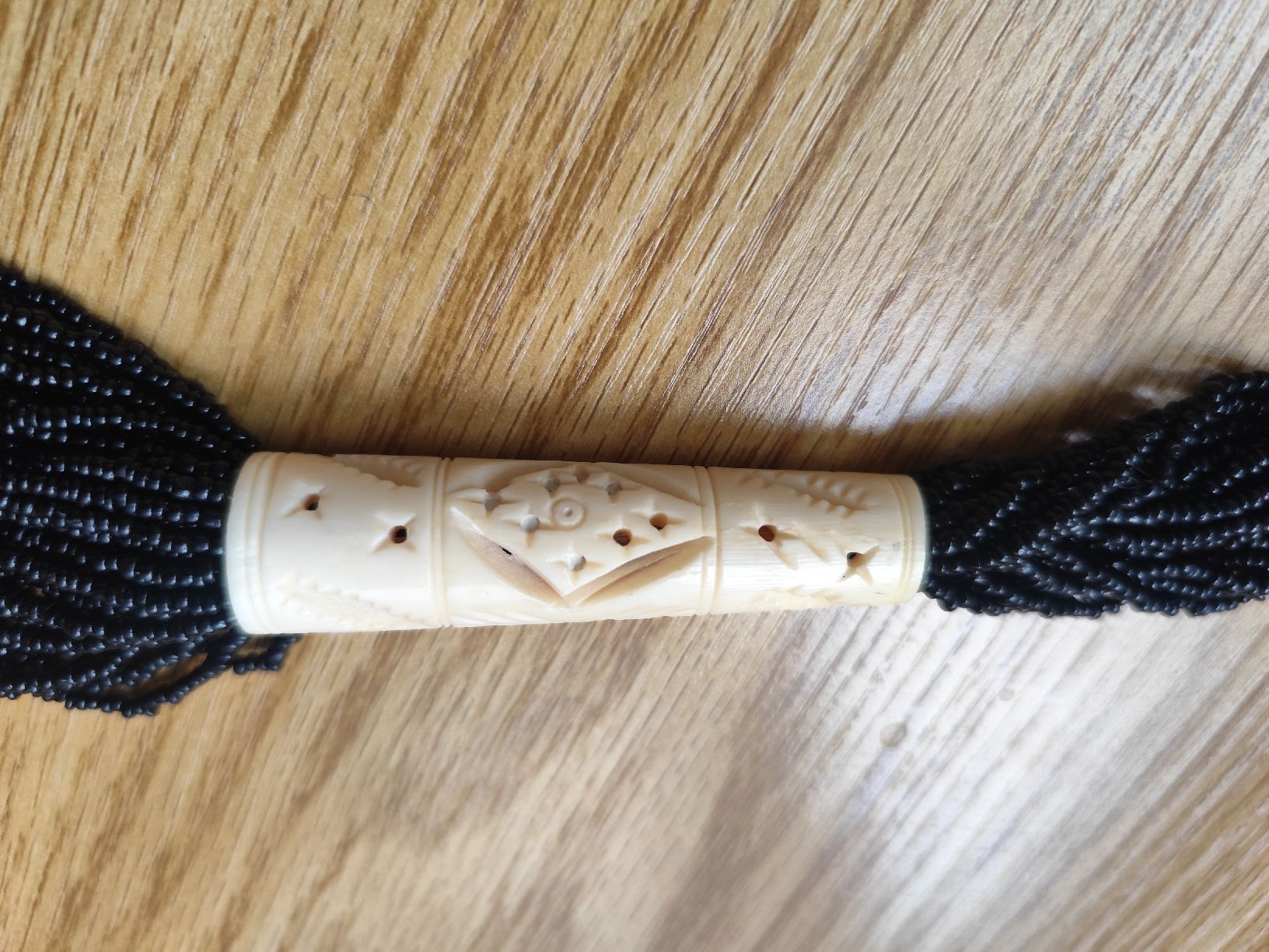 Catenine: Collier vintage ethnique en perles noires – Usato da Neuchâtel venduto da sis_2wcq 3