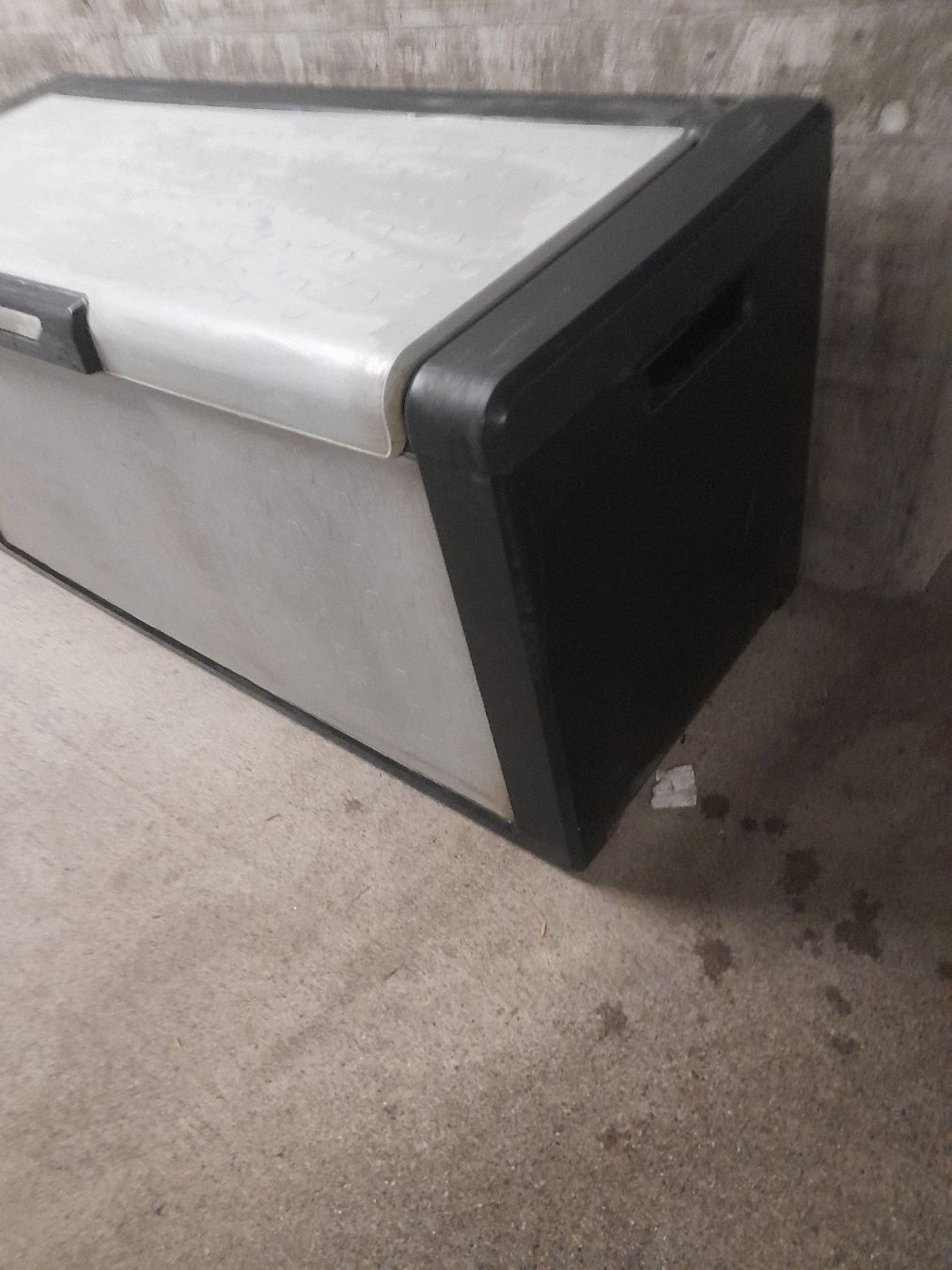 Box contenitori: kissenbox – Usato da Glattbrugg venduto da B_B 2