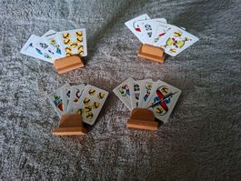 Kleine, seltene Vintage Jasskarten im Holzständer für Puppen