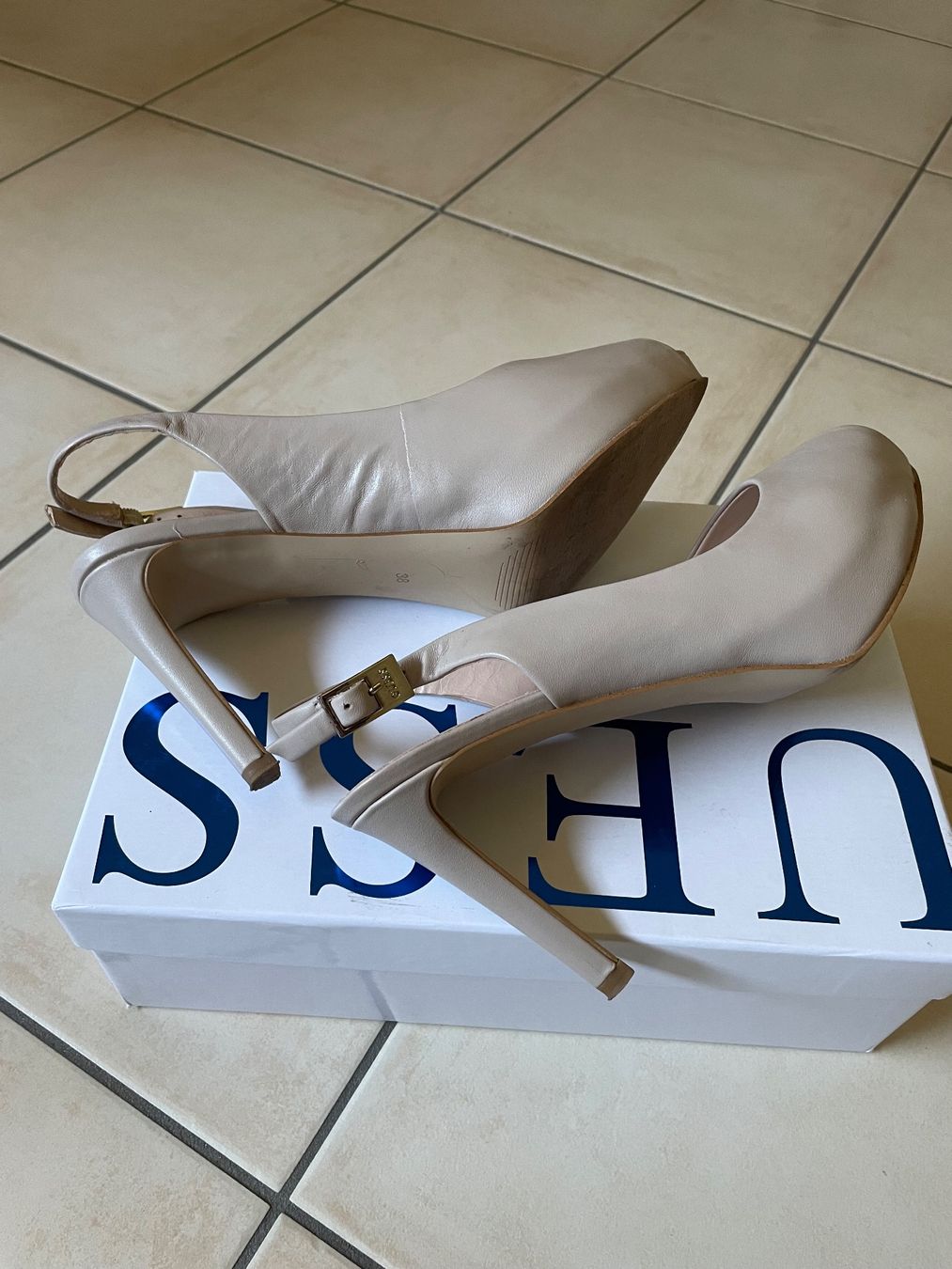 Guess Scarpe da donna: Sandali Guess 38 – Usato da Gorduno venduto da cha_9lgw 2