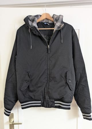 Kapuzenjacke gefüttert von H&M in Grösse L