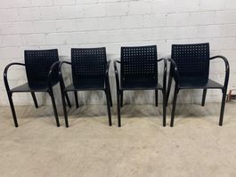 4 schwarze Stühle m. Armlehne / Holzstühle Thonet 290F Stuhl