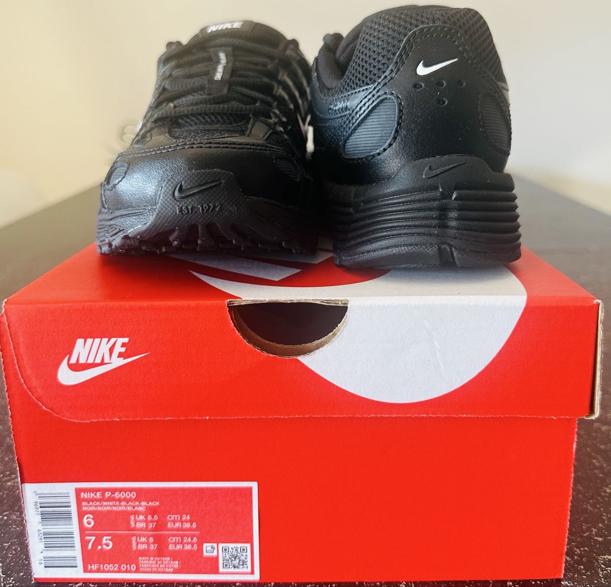Scarpe da uomo: Nike P-6000 Black/ White – Nuovo e nell'imballaggio originale da Biel/Bienne venduto da Akwawini 2