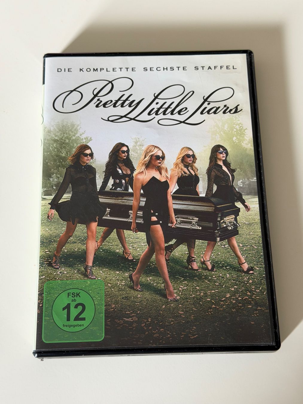 Alle DVDs: Pretty Little Liars - Staffel 6 - DVD Box – Gebraucht aus Altstätten SG von sheamus