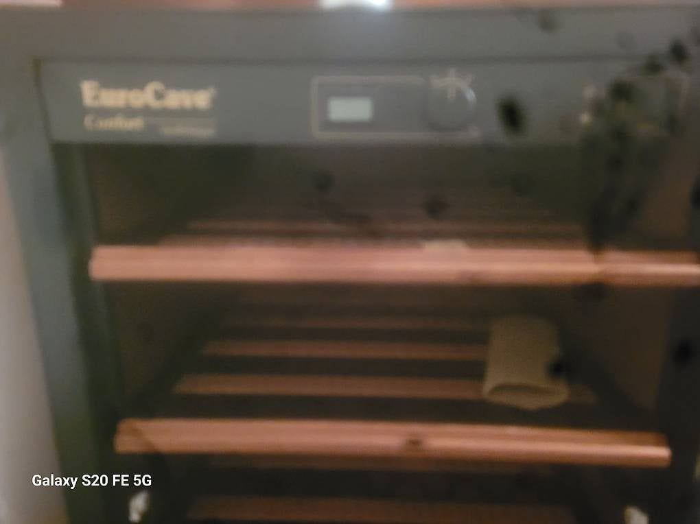 Kühlschrank: Weinklimaschrank für 60 Flaschen – Gebraucht aus Zürich von ric_vc8z 3