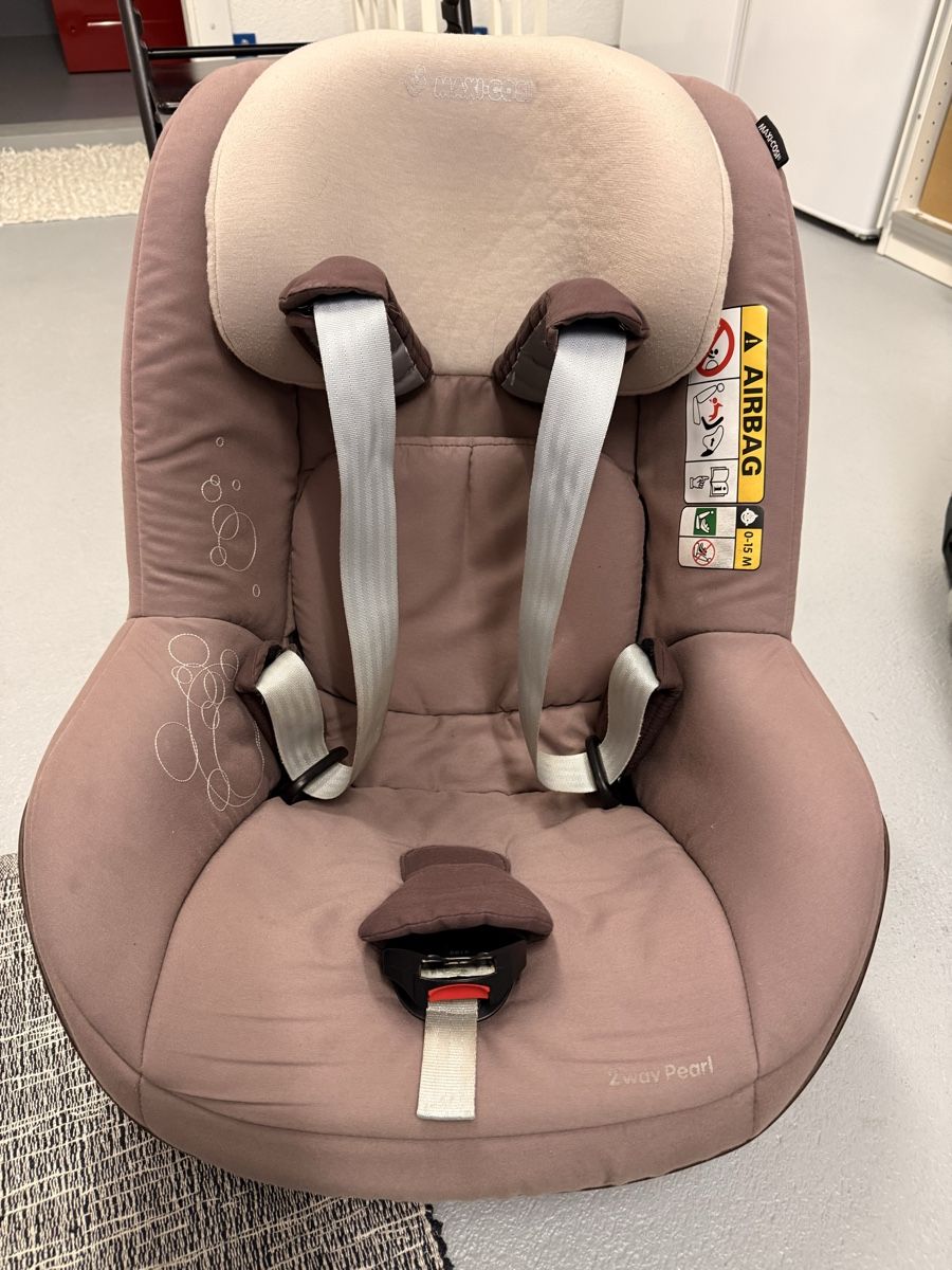 Maxi-Cosi Seggiolini per auto: Maxi Cosi 2 Way Pearl Kindersitz – Usato da Illnau venduto da DuNa