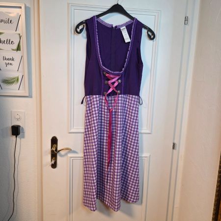 Dirndl Gr. 38/40 lila-pink Konfetti Modelle