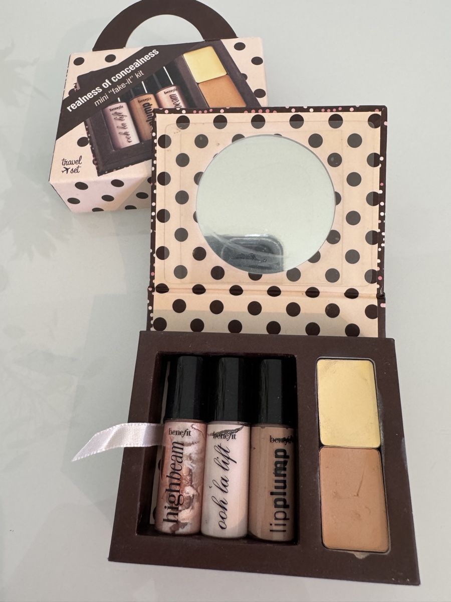 Benefit Make-up: benefit realness of concealness Set – Usato da Frauenfeld venduto da _smile_w 2