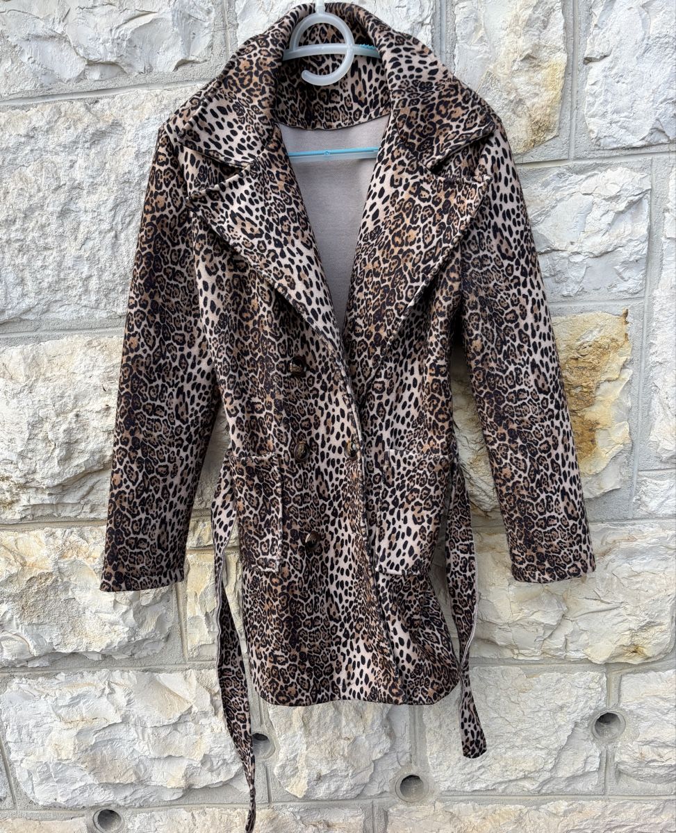 Manteaux: Manteau – D'occasion à Delémont par Vendeur_3 2