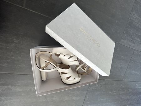 Jimmy Choo 39 white summer pumps