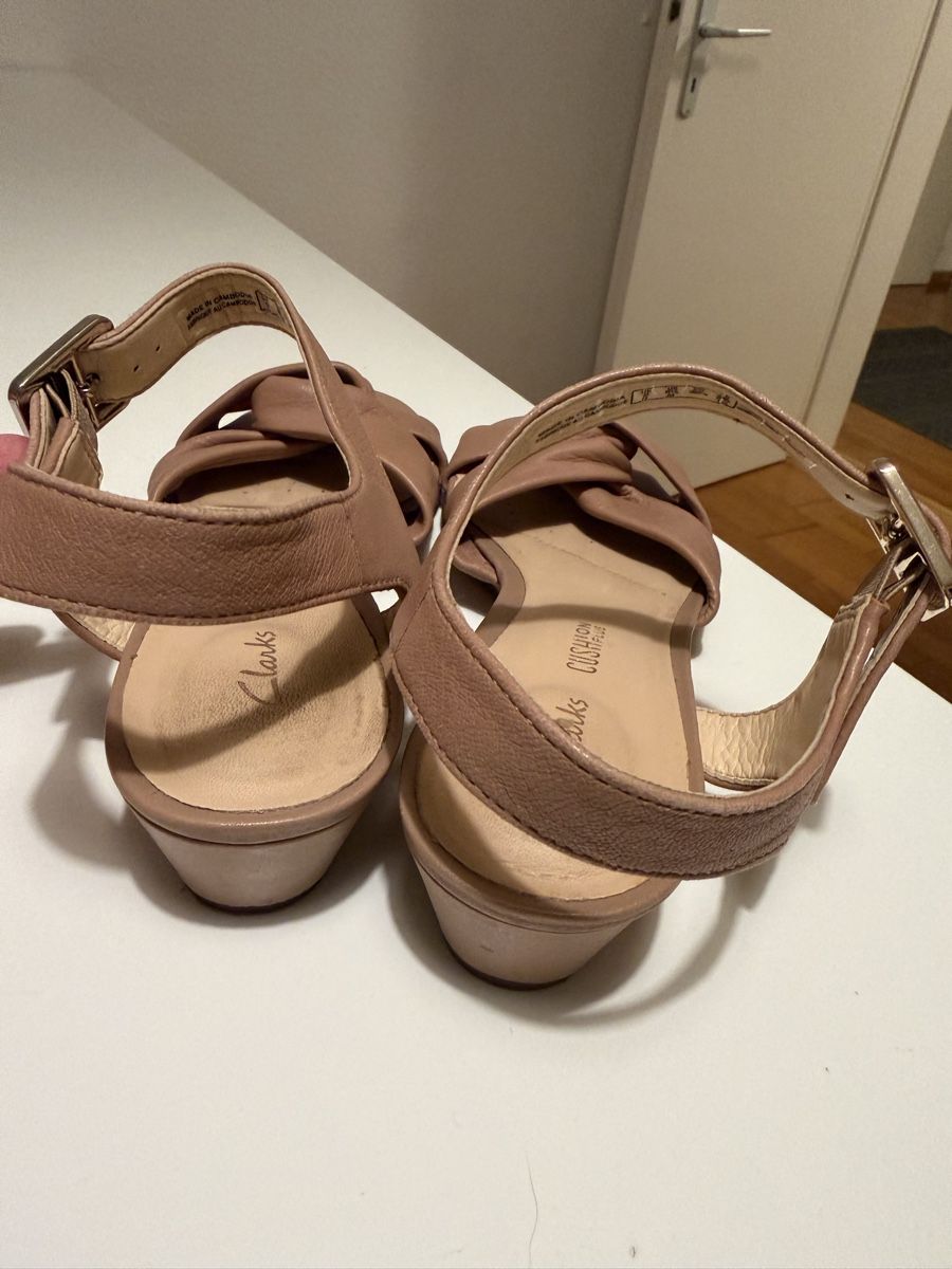 Clarks Scarpe da donna: Clarks Sandalen, Grösse 39.5, Leder. – Usato da Adliswil venduto da StephanieAnnina 2