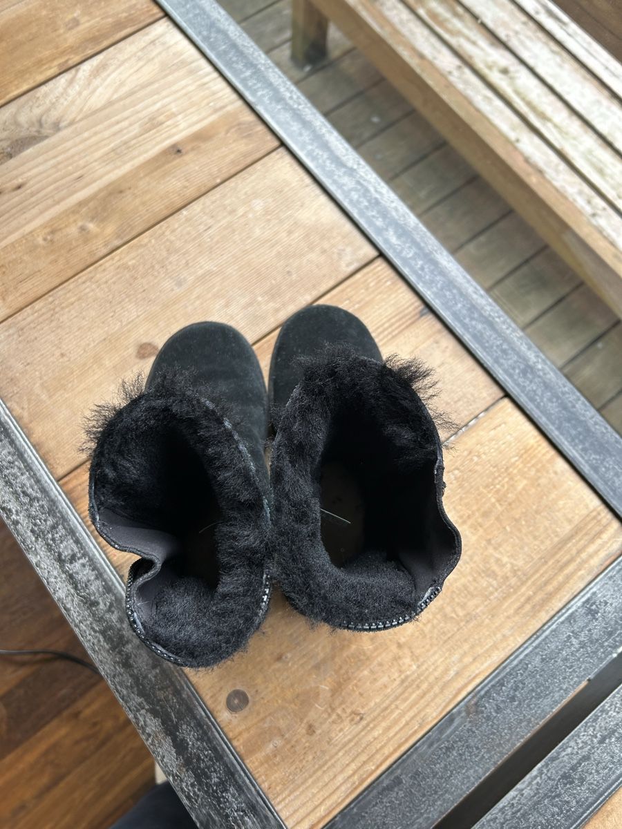 Ugg Chaussures femmes: UGG tolle Winter Boots schwarz Gr. 36 – D'occasion à Wädenswil par miss_kaykay 3