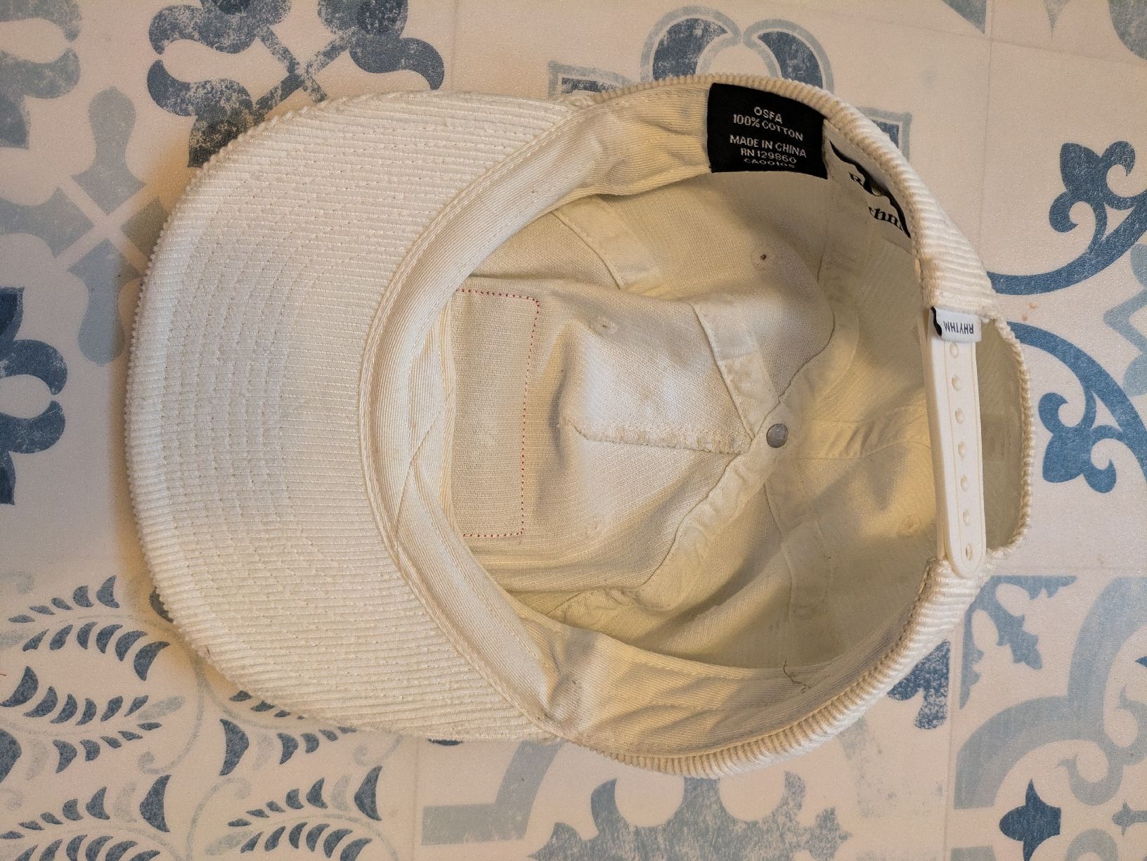 Copricapi, berretti & cappellini: Cord Cap von Rhythm – Nuovo (secondo la descrizione) da Schwyz venduto da Magdalena86 4