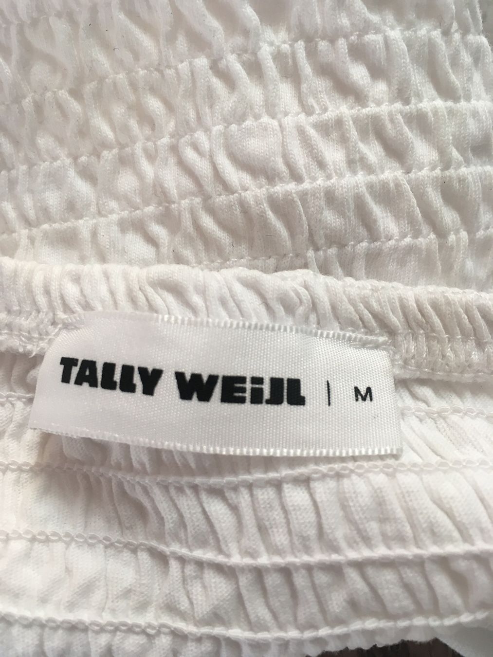 Tally Weijl Top: Crop top blanc Tally Weijl taille M – Usato da Sion venduto da edelweissse 2