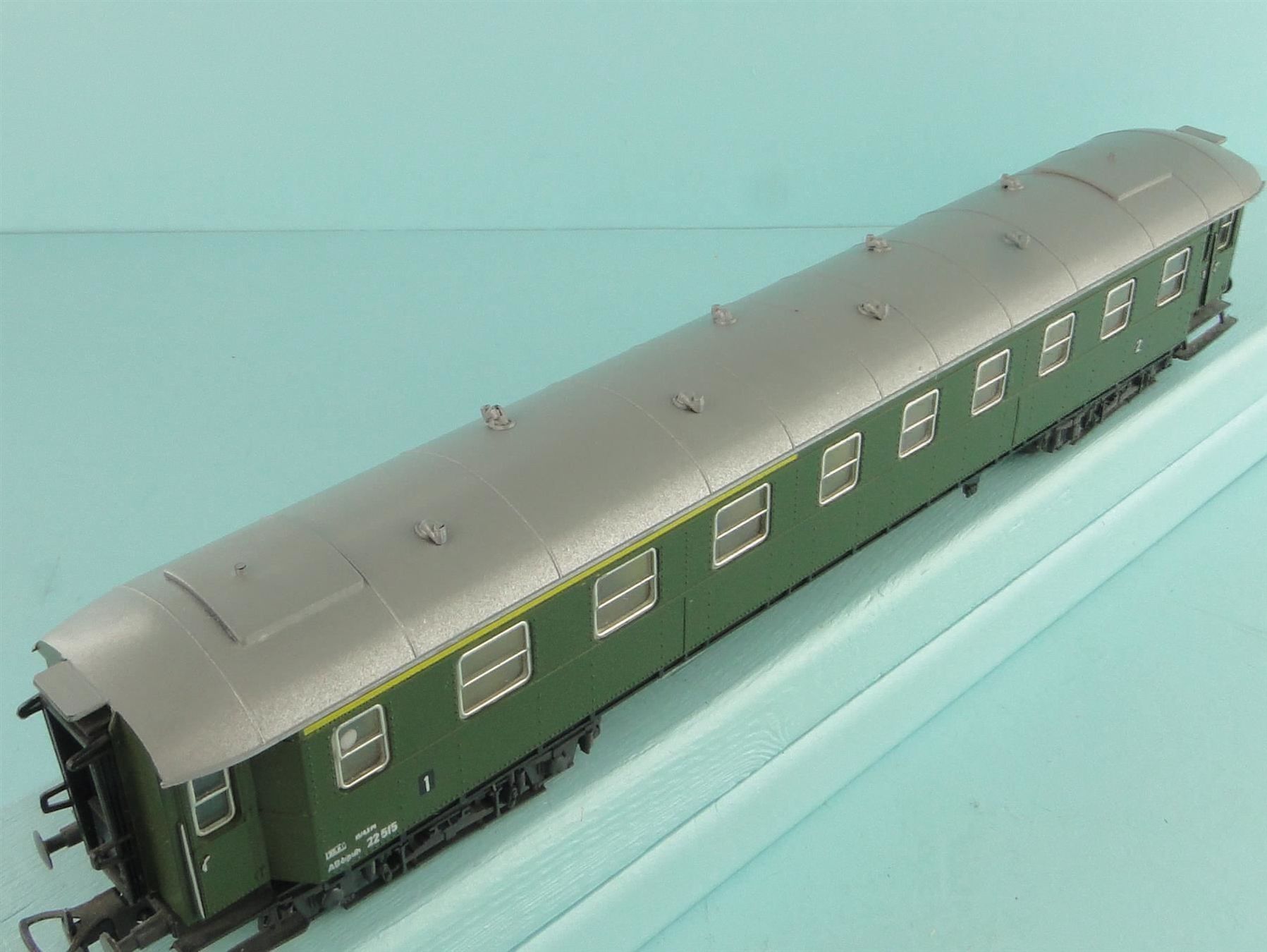 Liliput Modellini di ferrovie: Liliput H0 ÖBB 1/2 Kl. Wagen – Usato da Bülach venduto da cann11 3
