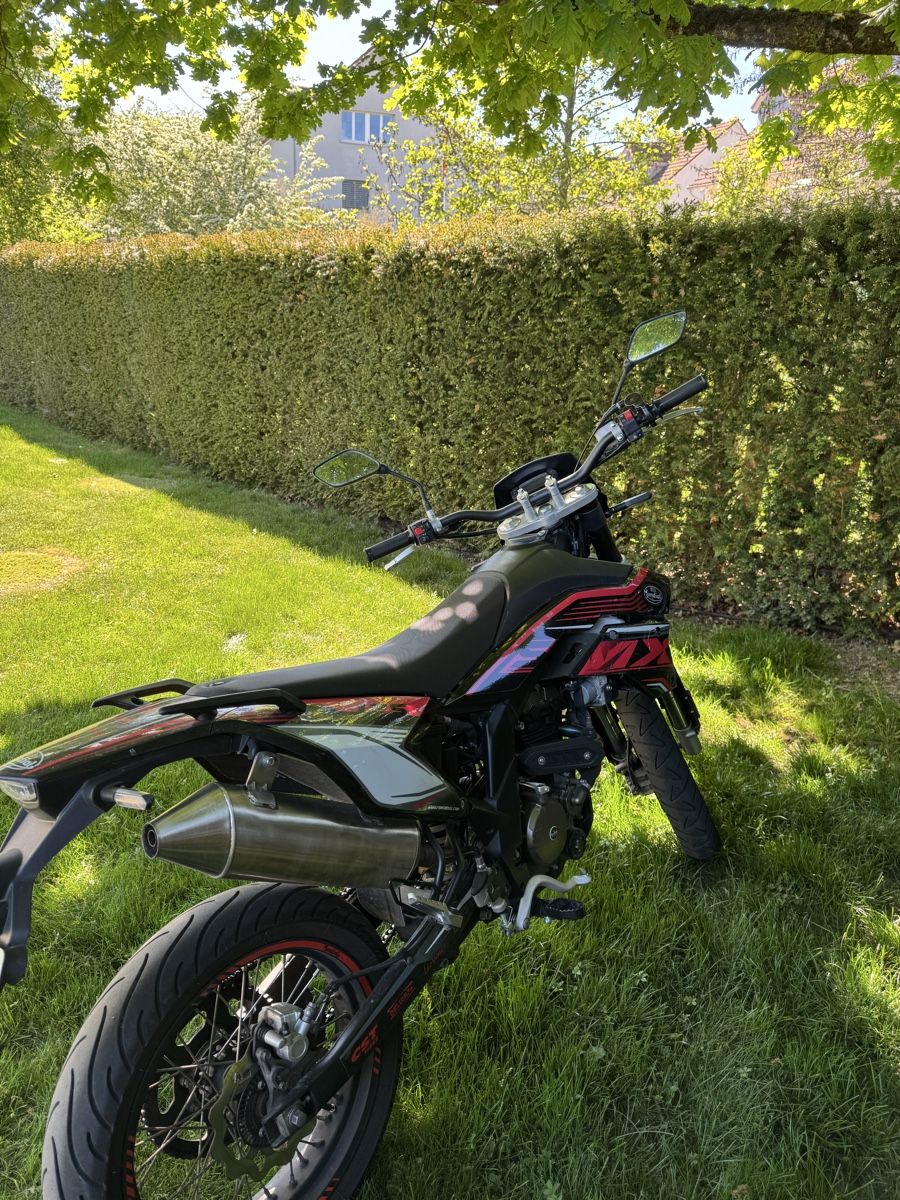 Mondial Strasse: Mondial SMX 125 – Gebraucht aus Oetwil am See von Euleb 2