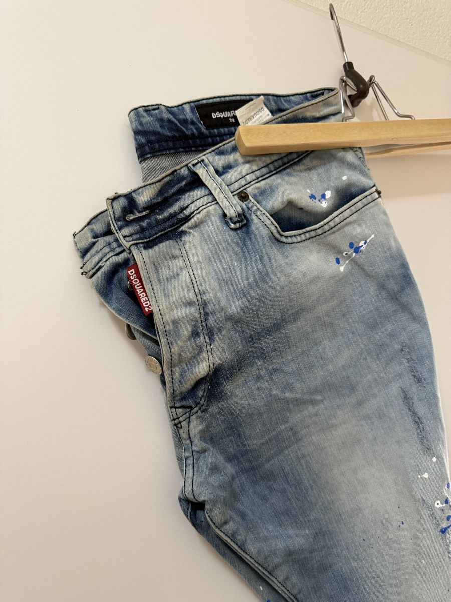 Jeans: DSQUARED2 Jeans Grösse 31, hellblau, painted, top Zustand – Gebraucht aus Zug von Leerminschrank 1