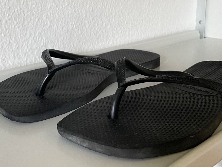 Havaianas Scarpe da donna: Flipflops Havaianas schwarz Gr 41 – Usato da Zürich venduto da Shelda 2