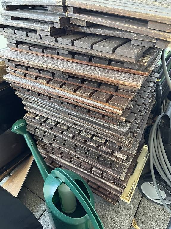 Rivestimenti per pavimenti: Ikea Holzbodenplatten – Usato da Adlikon b.Regensdf venduto da knenik
