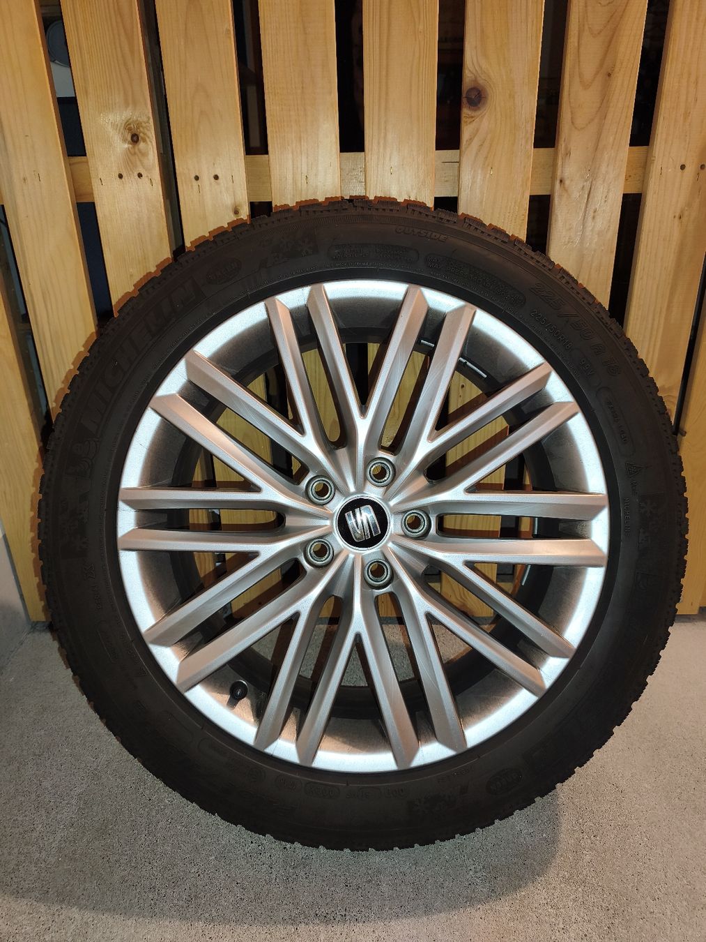 Seat Cerchioni: Felge + Pneu Michelin – Usato da Dietikon venduto da AdiMustafi