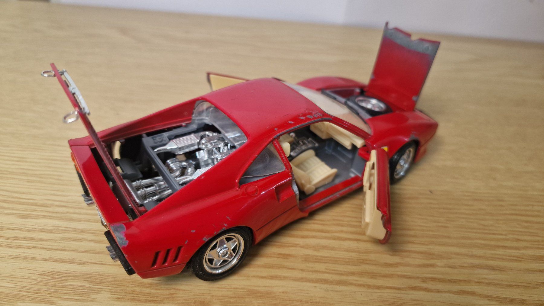Bburago Voitures modèles: Ferrari Testarossa Modellauto Türen beweglich – D'occasion à Weisslingen par and-lo73 3